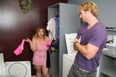 Stout young acquires on her knees to give a stranger a hand gig in the laundry room
