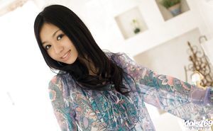 Ravishing Japanese coed Aino Kishi ucovering her graceful body