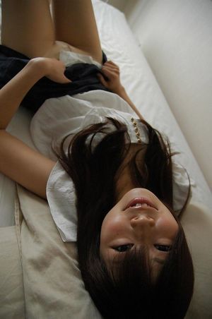 Chinese gal Shimomura Haruka undressing and showcasing her gash in close up